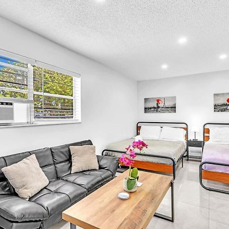 NEW 2 Bed Studio close to Beach&Casino HA04 Hollywood Esterno foto