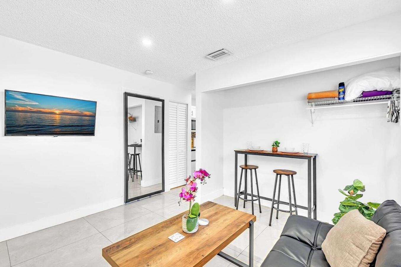 NEW 2 Bed Studio close to Beach&Casino HA04 Hollywood Esterno foto