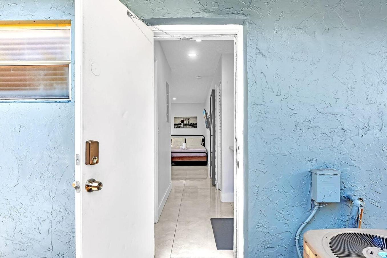 NEW 2 Bed Studio close to Beach&Casino HA04 Hollywood Esterno foto