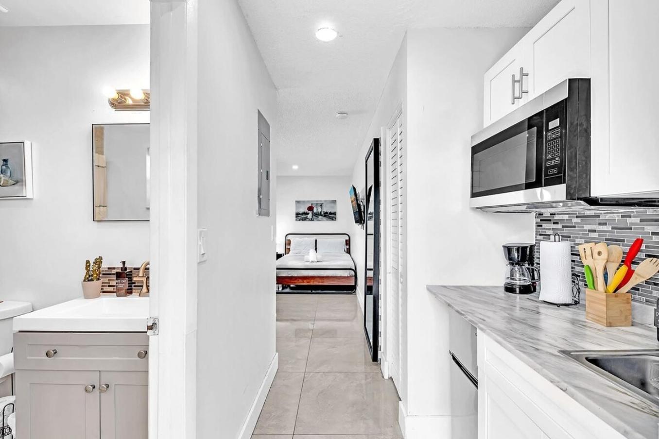 NEW 2 Bed Studio close to Beach&Casino HA04 Hollywood Esterno foto
